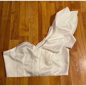 White‎ Top with no Brand